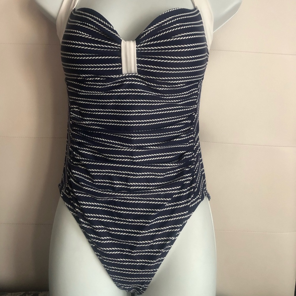 NIP&TUCK BOND EYE ONE PIECE SWIMSUIT 10